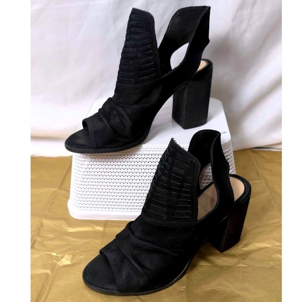 Gianni Bini Marowette ~ Peep Toe Booties ~ Sz 9.5M ~ Black Leather‎ ~ Block Heel